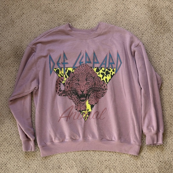 Def Leppard Women’s Graphic Sweatshirt in Excellent Condition - Picture 1 of 5